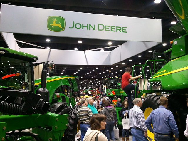 5454653532 bc8c55e137 z Cant Get Enough Green! More From The National Farm Machinery Show 2011