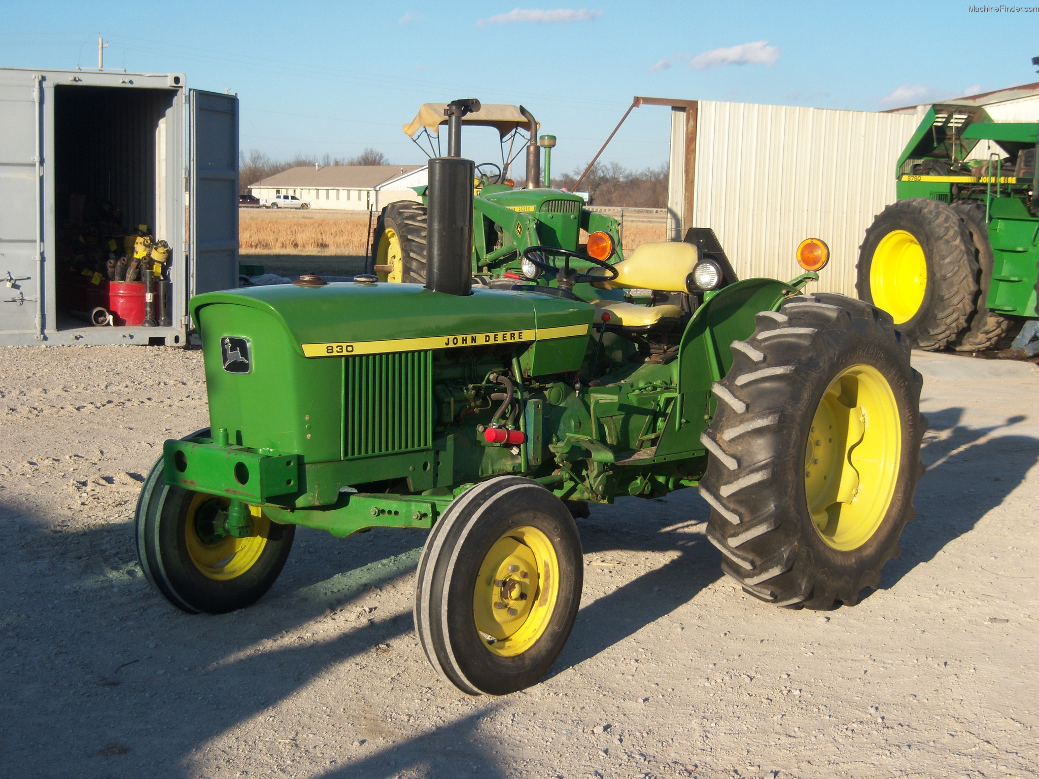 Minnesota Couple Displays Passion For John Deere Tractors 5094