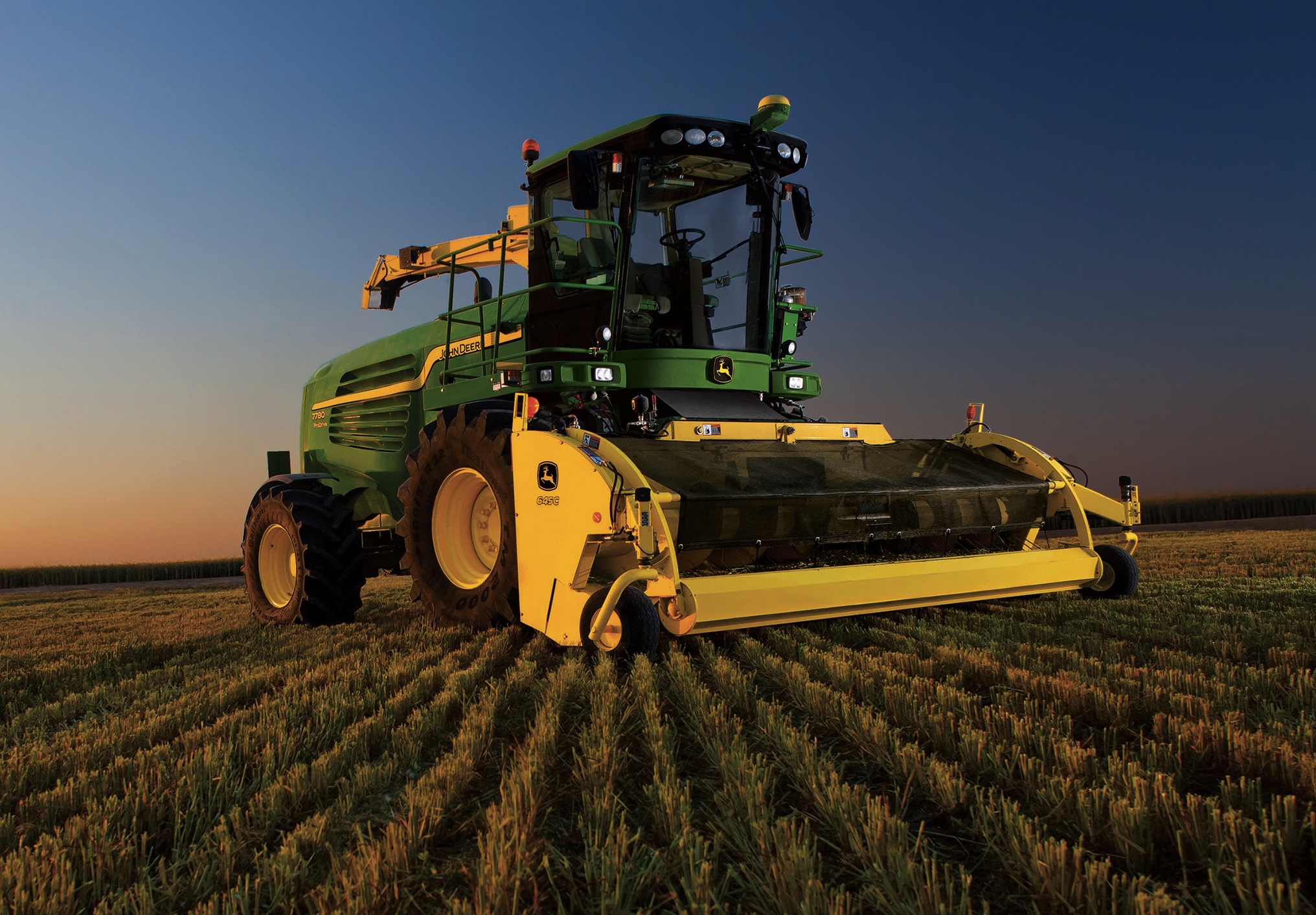 John Deere Unveils New 7080 Series Self Propelled Forage Harvesters