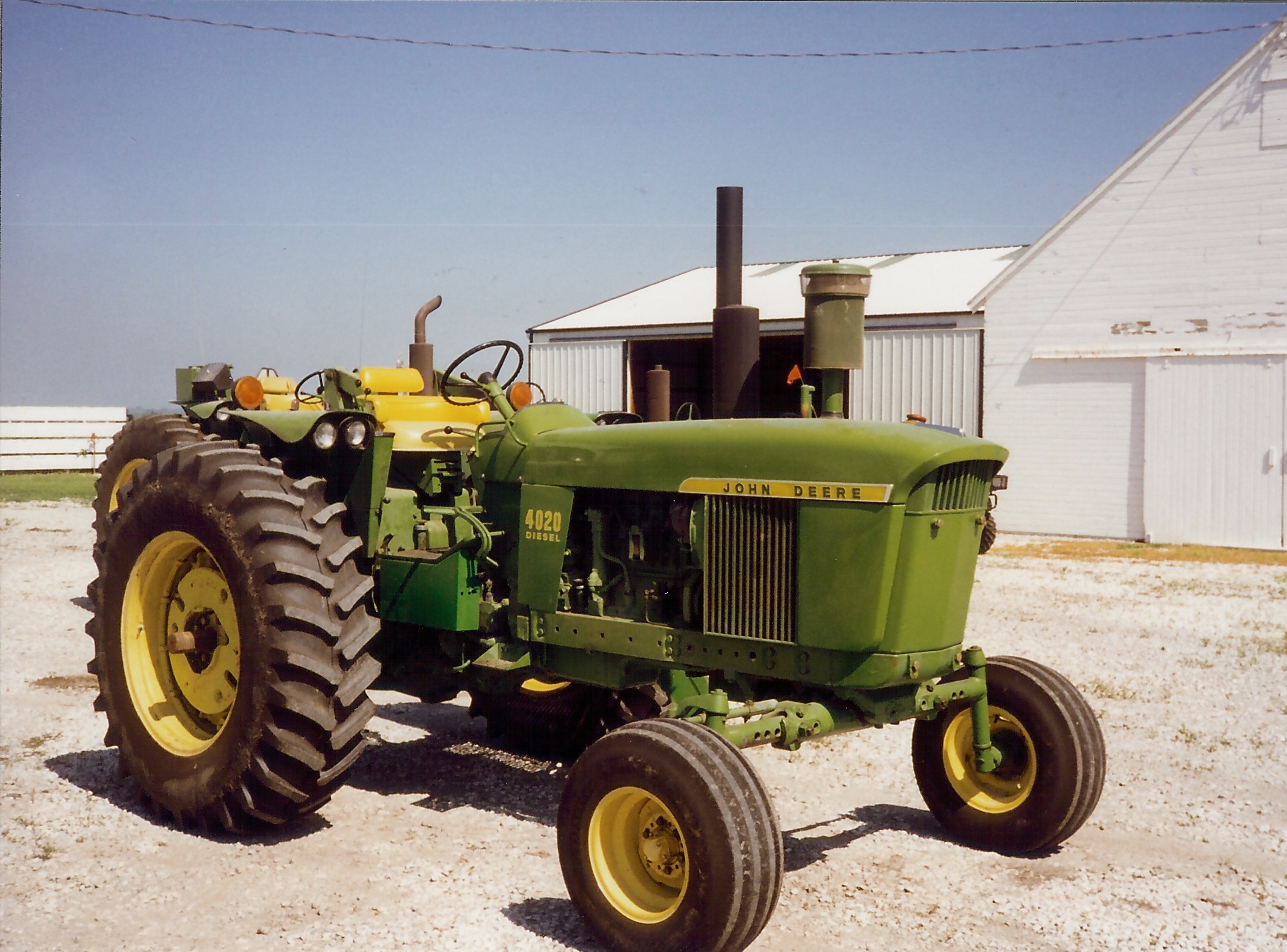 Legendary John Deere 4020 Tractor Pictures