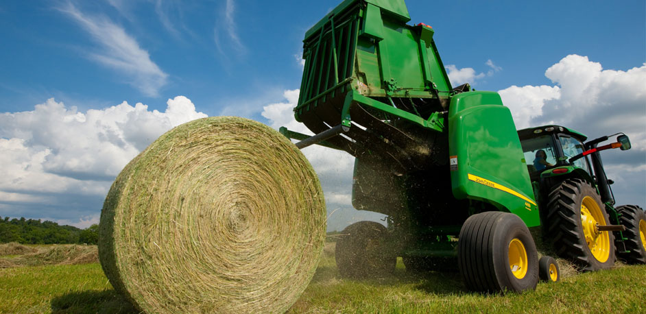 What are the measurements of a standard hay bale?