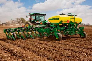 Farmers in southern states are amid corn planting season while those in northern states struggle to get started. 