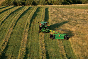 Hay farmers are advised to use mower-conditioners to cut forage in wide swaths to allow for faster drying. 