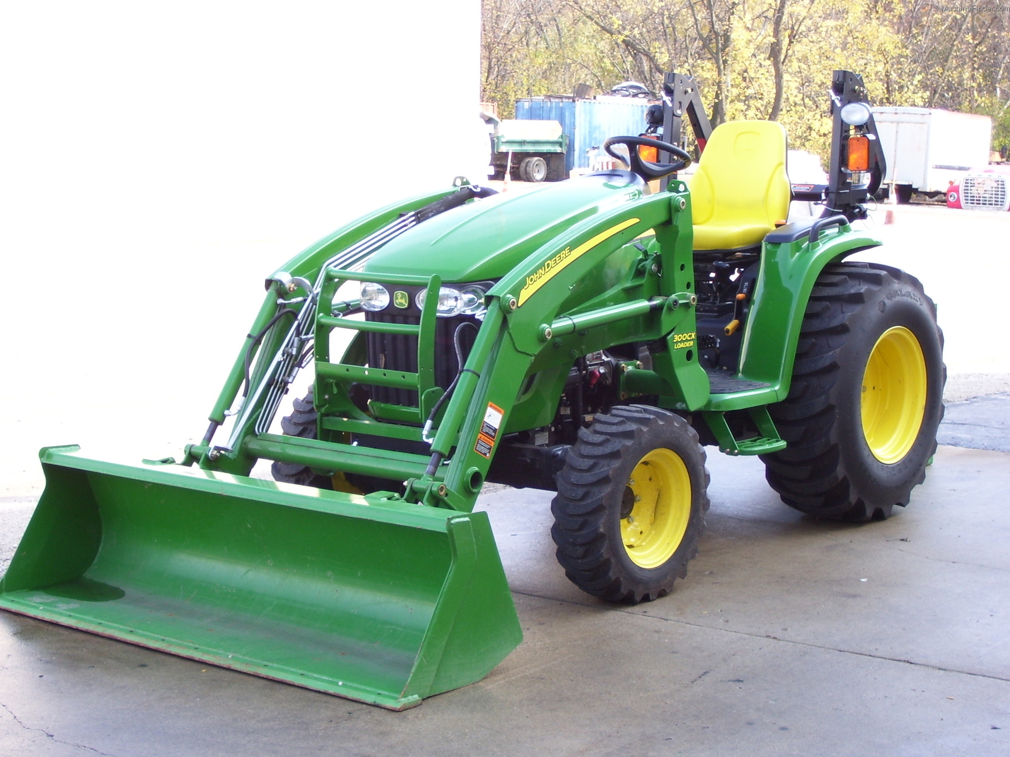Bringing Efficiency To The Field With The John Deere 3520 Tractor