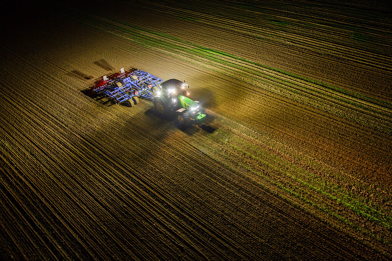 A Brighter Future: 5 Vibrant Features of John Deere LED Lights