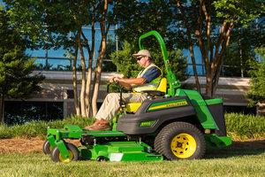 With a Final Tier 4 diesel engine, the Z997R provides customers with a large zero-turn mower in all conditions.