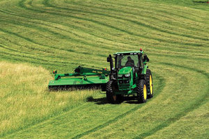 The new small-frame 6R models have been made to offer a large tractor experience on a smaller body. 