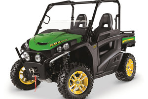 John Deere customer feedback is responsible for a number of the Gator RSX860i's key features. 