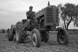 John Deere has been manufacturing tractors for a century. 2018 will be filled with a series of events to celebrate production history. 
