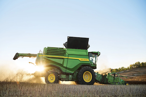The X Series combines can thresh, separate, and clean more bushels per hour, even under unpredictable and challenging conditions. 