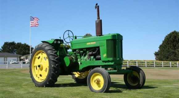 John Deere Model 60
