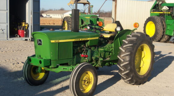 John Deere 830 Tractor