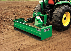 6 John Deere Tractor Attachments: From the Bale Unroller to the Box Blade