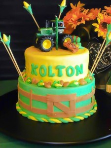 John Deere cake for a John Deere birthday party theme