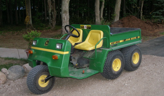 Deere AMT utility vehicle