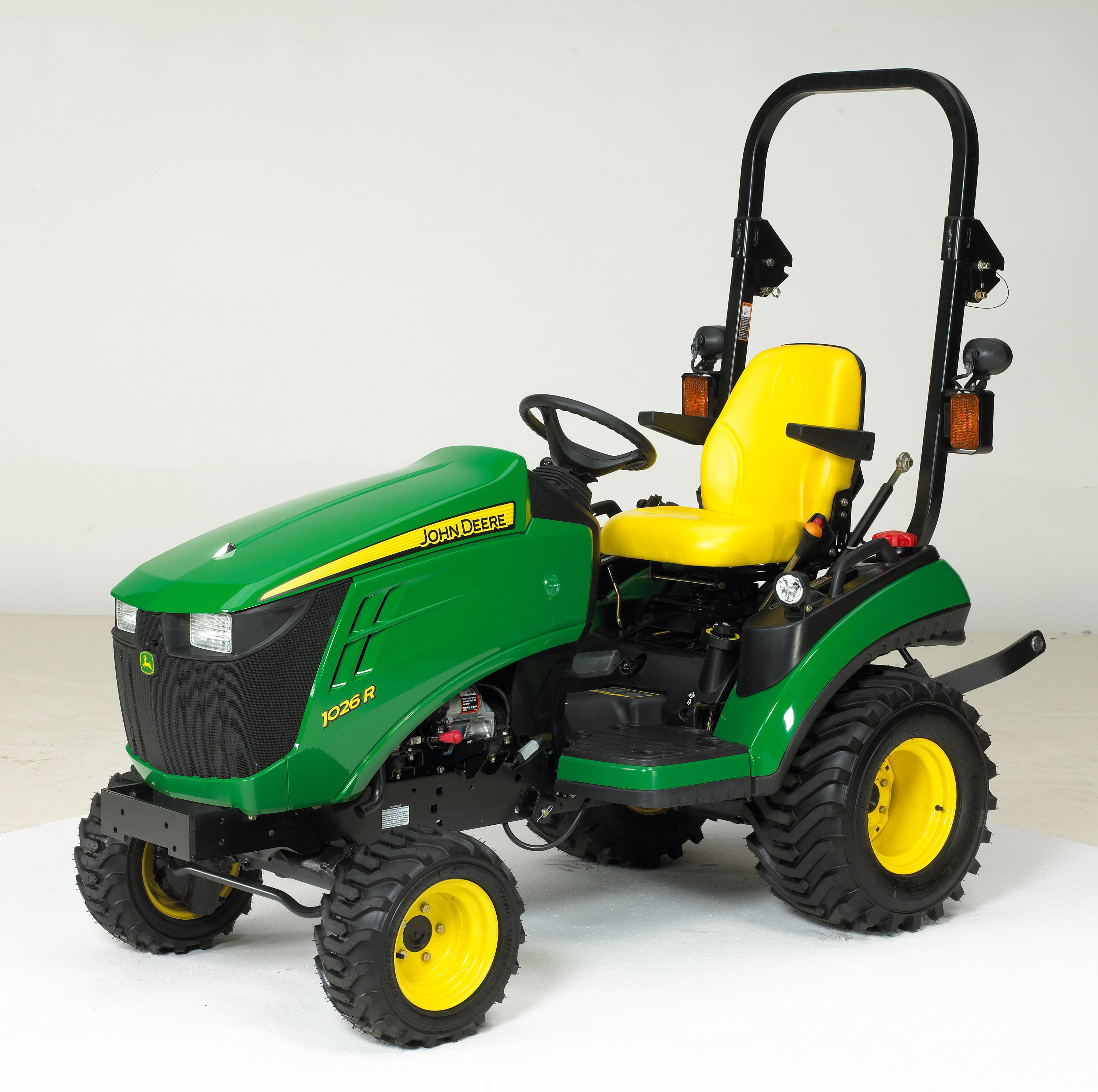    John Deere 1026r 