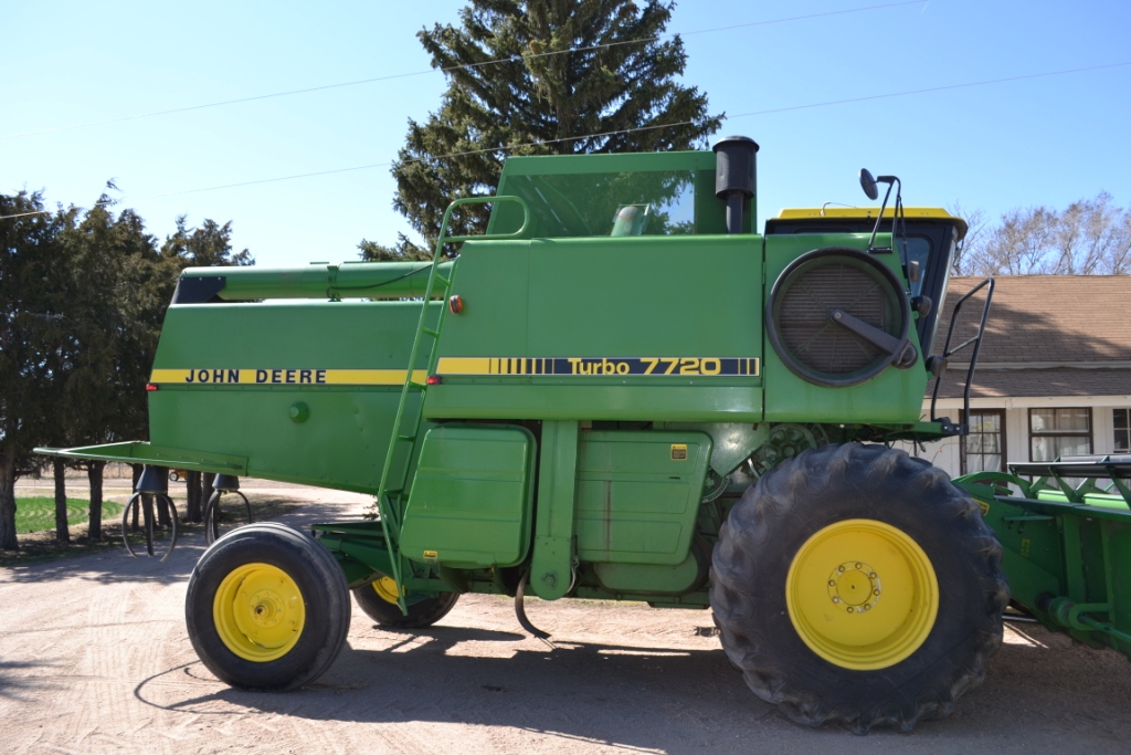 Deere 7720 combines sold high at a Nebraska auction. This 1983 JD 7720 combine with 315 hours sold for $34,000 on 3/23/12 auction in west-central Nebraska