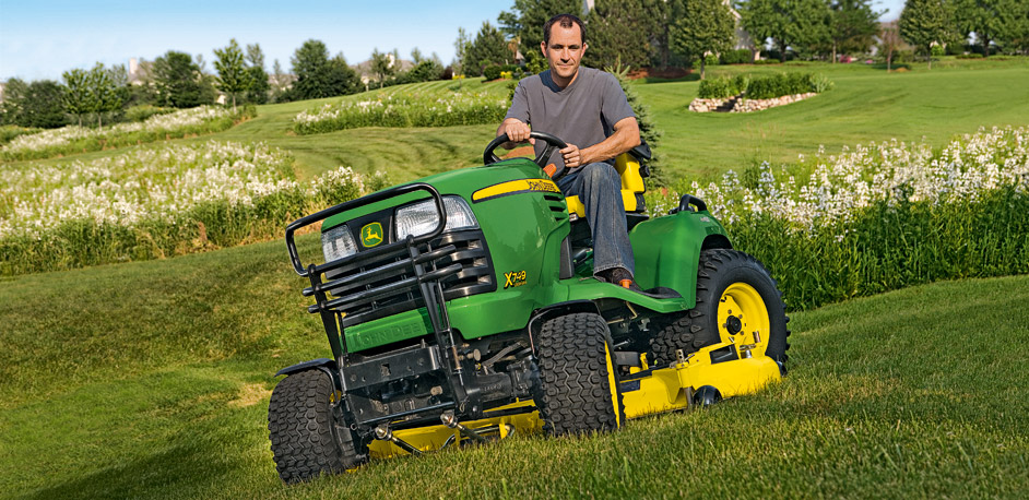 Image Gallery John Deere Residential Mowers In Action