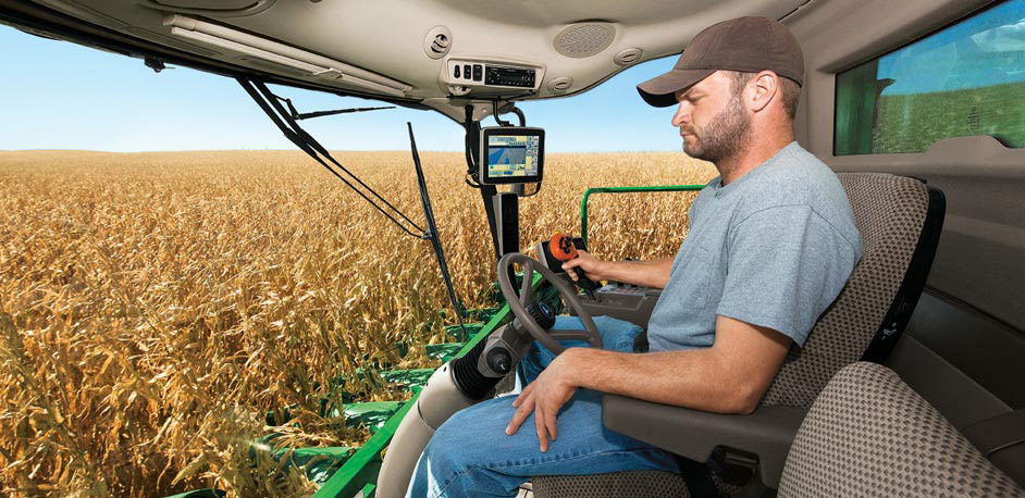 5 Combine Maintenance Tips for a Strong Finish to the Harvest