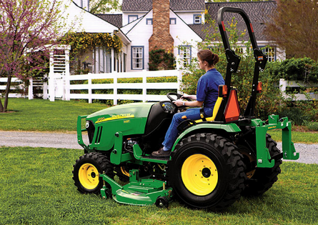 Wrapping up the Fall and Preparing for Winter with the John Deere 2720