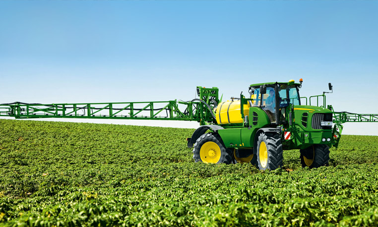 john deere spraying