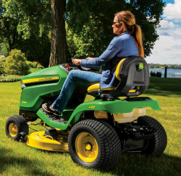 John deere discount awd lawn tractor