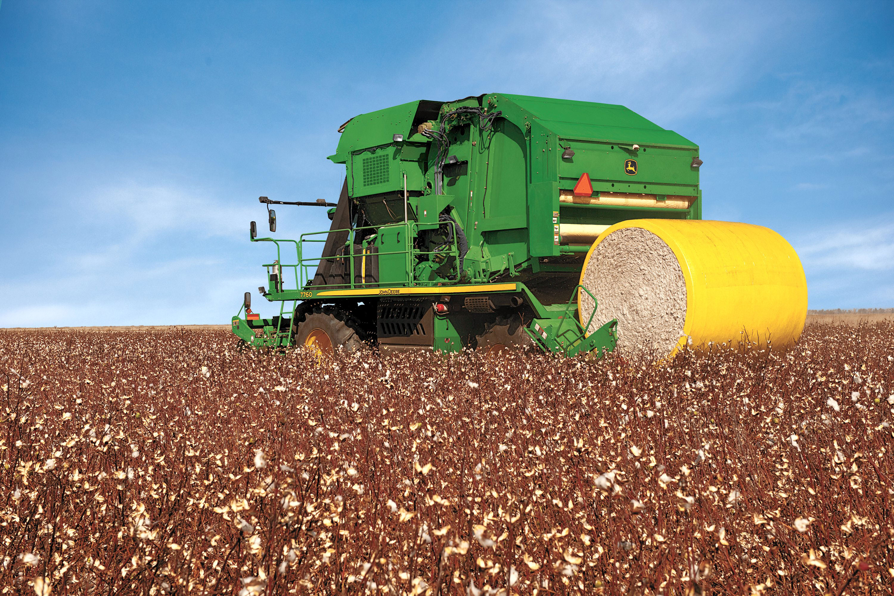 5 Benefits Of The 7760 Cotton Picker Even The Pickiest Farmers Admit