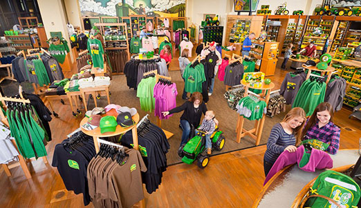 abstrakt Døds kæbe Kapel Put This on Your Bucket List: A Trip to the John Deere Store