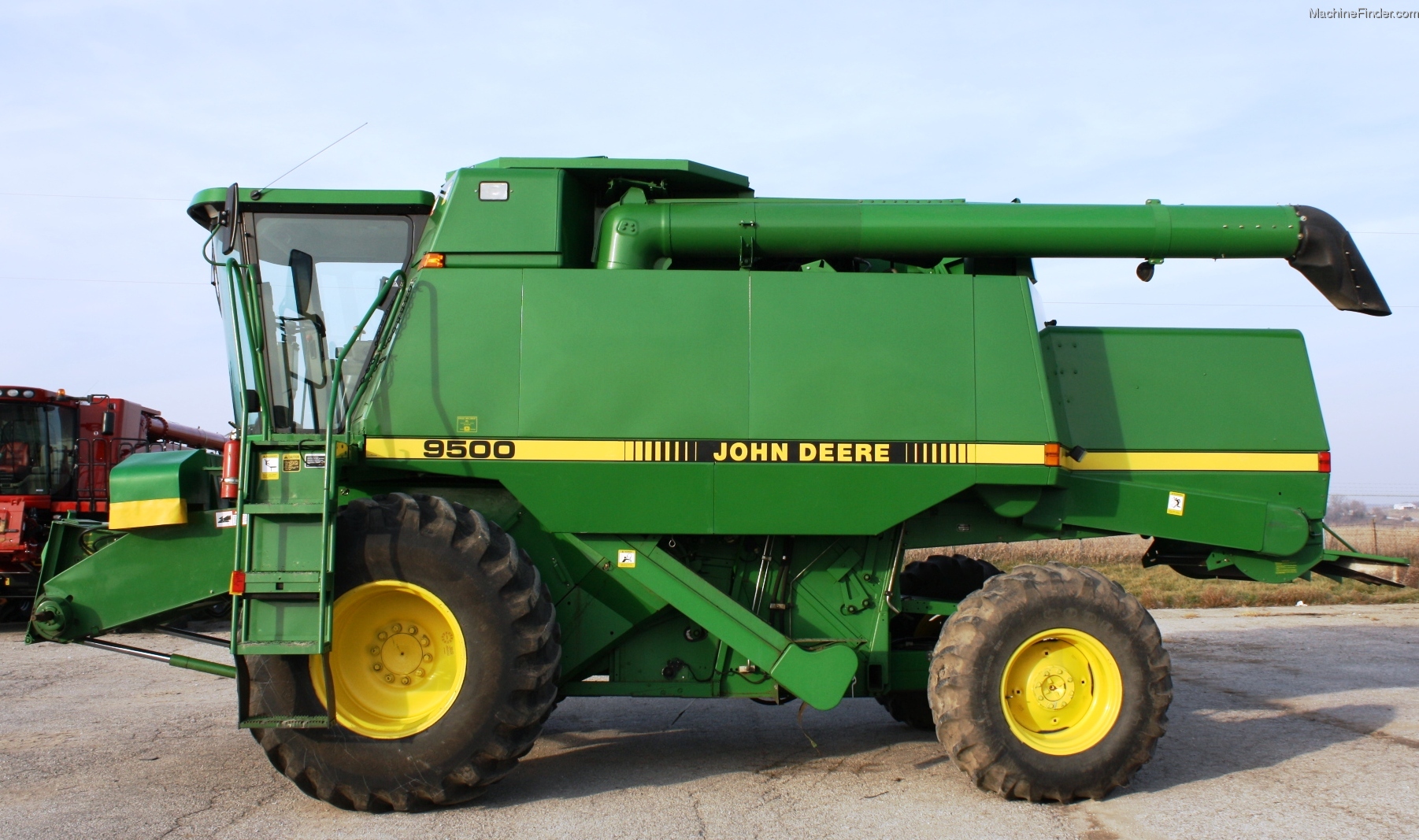 Time Portal: John Deere 9000 Series Combines’ Transformation