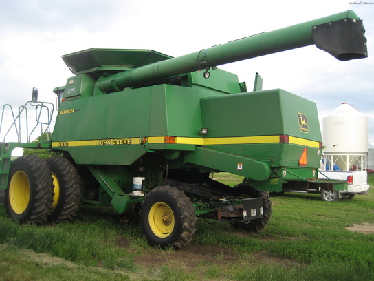 John Deere 9000 Series Combines