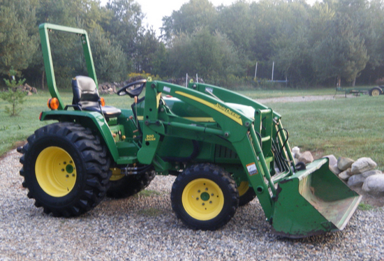 John Deere 790