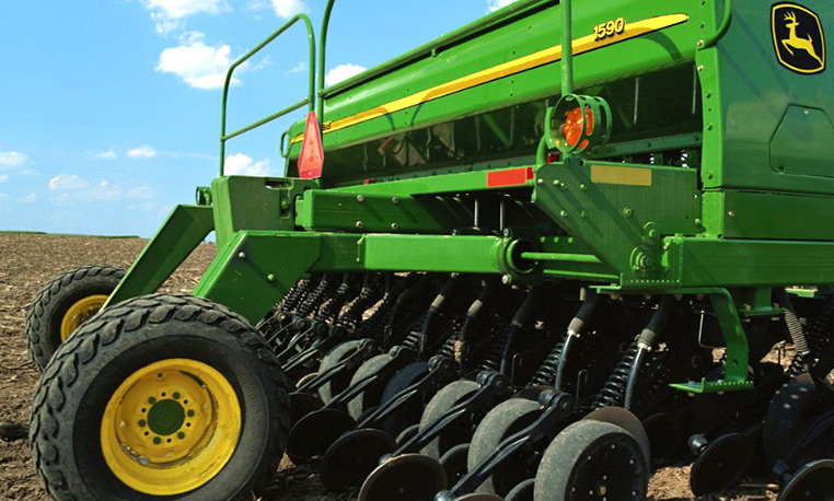 Product Spotlight: The John Deere 1590 No-Till Drill