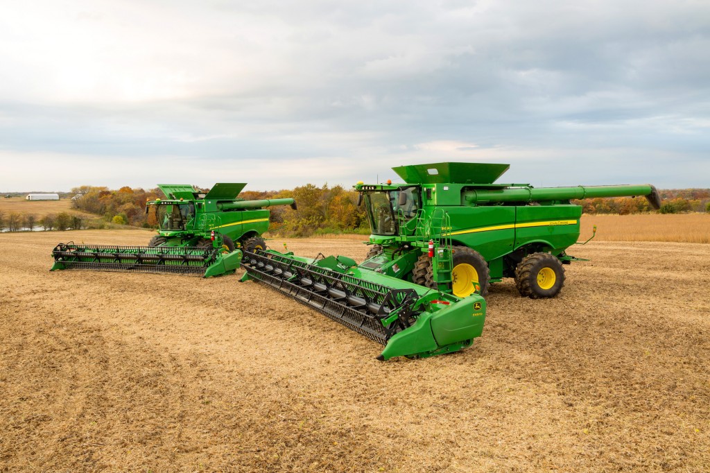 Presenting New John Deere Equipment for 2016