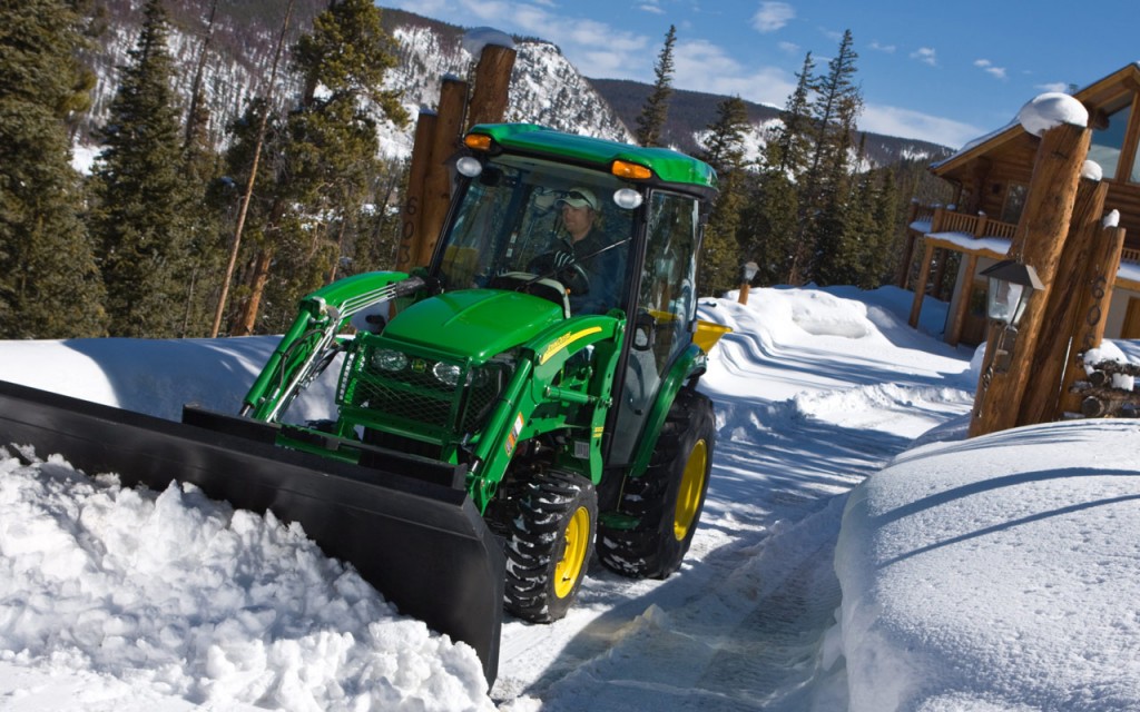 John Deere in Snow