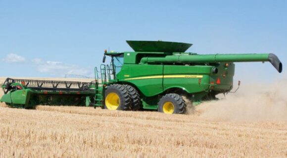 2017 John Deere Combine