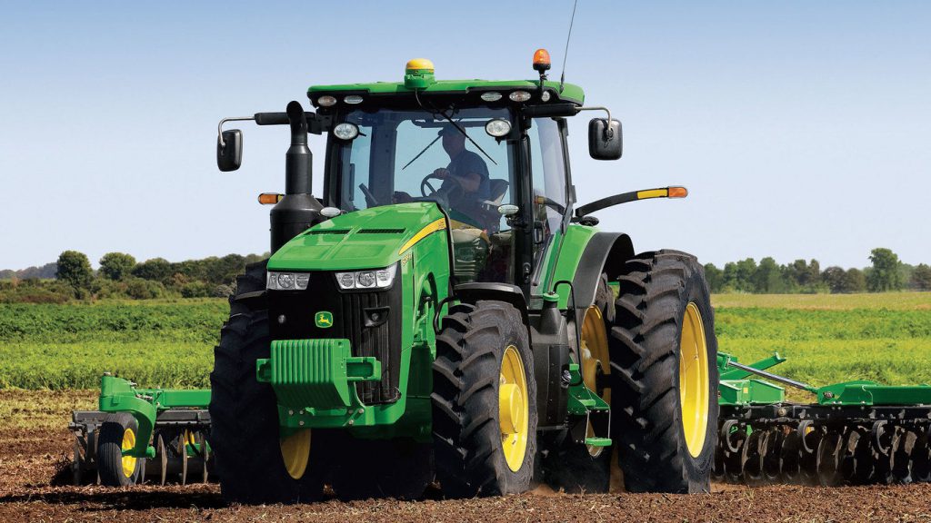 John Deere 8270R