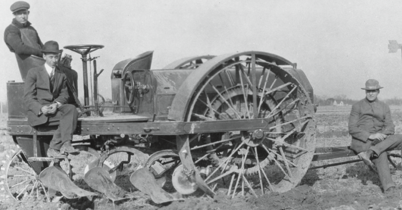 john deere tractor plow