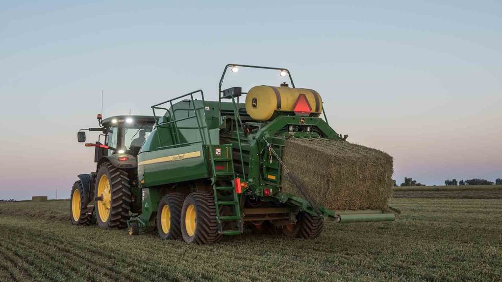 John Deere L331