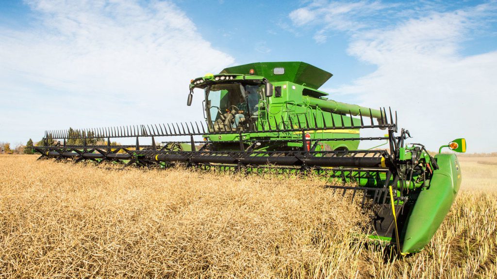 John Deere Combine Threshing