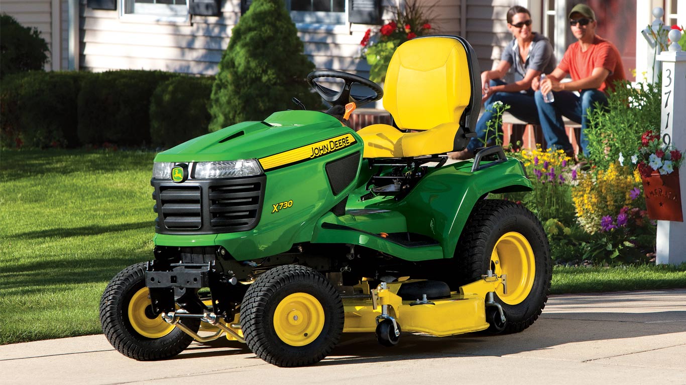 John Deere Lawn Tractor Accessories and Attachments for Comfort