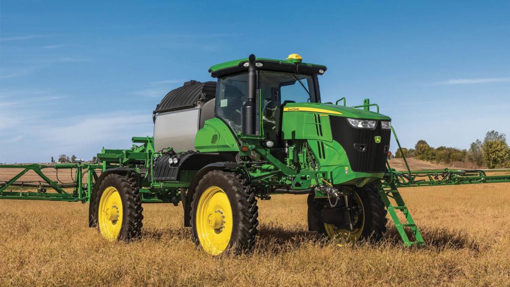 John Deere R4044