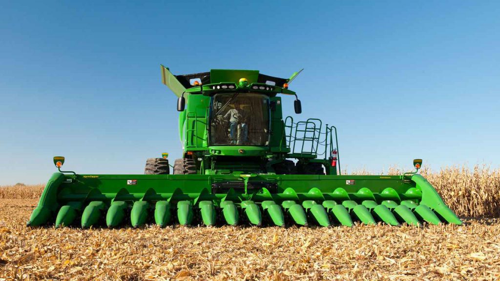 John Deere Combine Corn Head