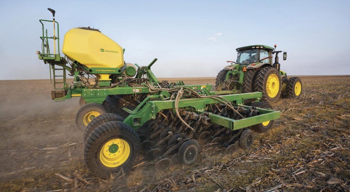 Spotlighting the John Deere 1895 Air Drill and Its Highlights