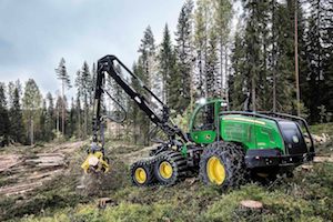 IBC is available solely on the CH9 boom, ensuring the operator of the machine no longer has to control each independent boom joint separately. 