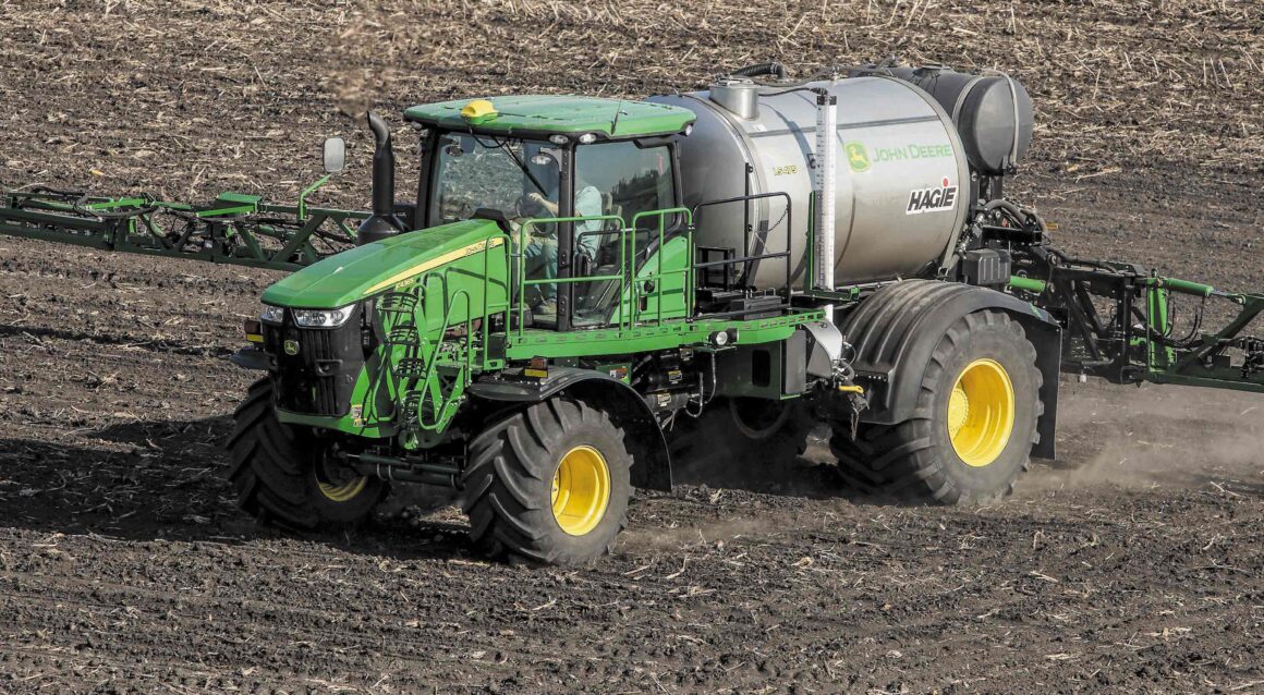 Meet the New John Deere F4365 High-Capacity Nutrient Applicator