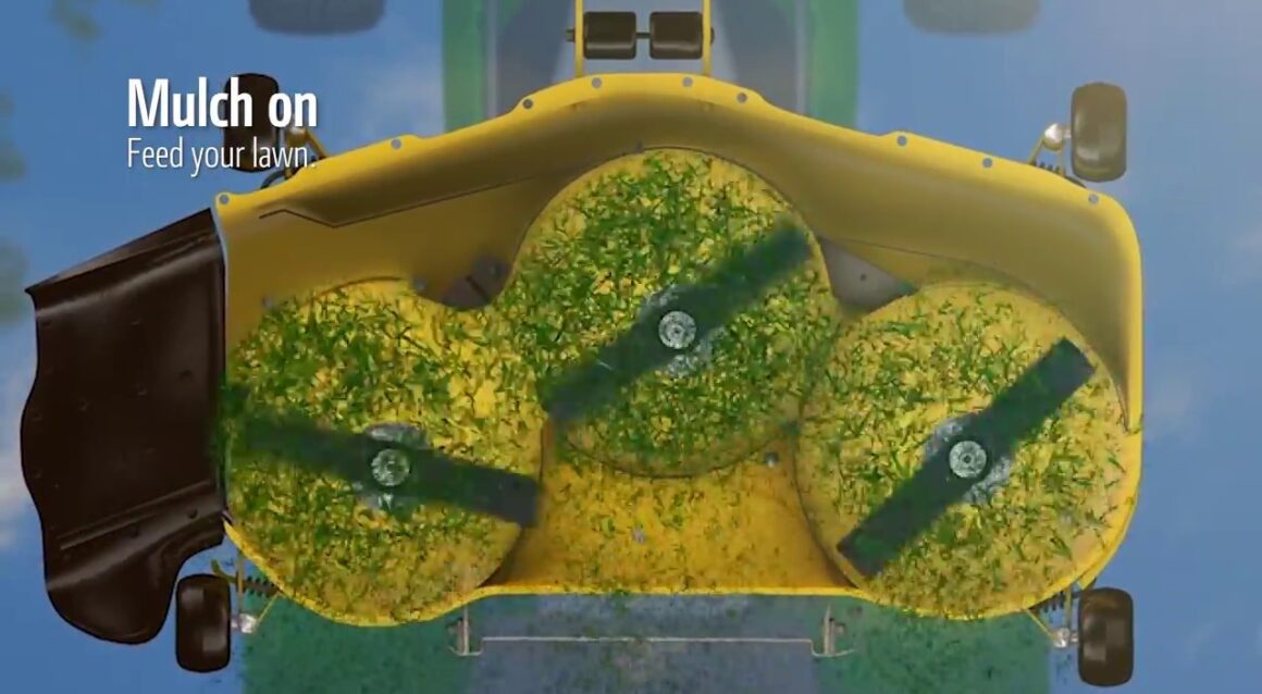 Bagging vs. Mulching What’s the Difference?