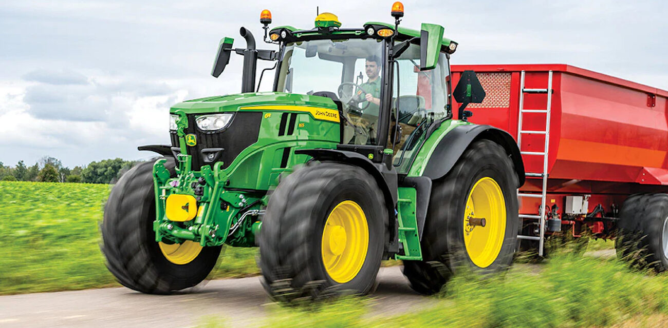 Examining the Features of the John Deere 6R 165 Tractor