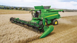 What Are the Different Methods of Harvesting Crops? | MachineFinder