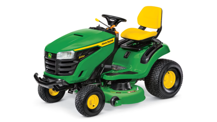 John Deere S220 Lawn Mower