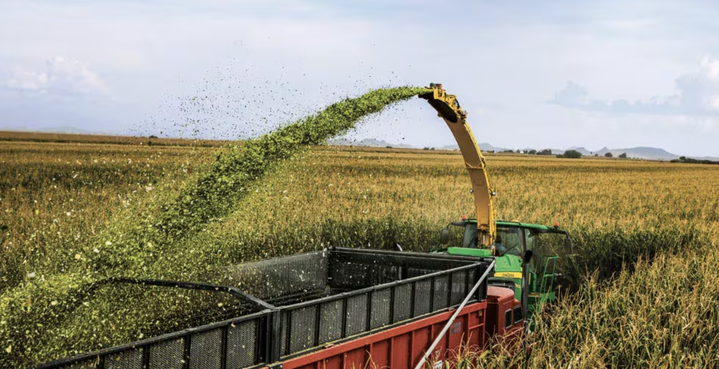 John Deere 9500 vs. 9600 Harvesters | MachineFinder